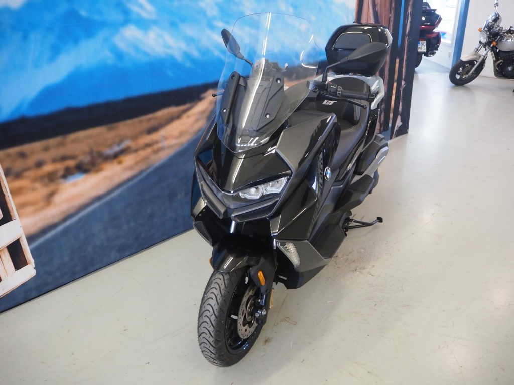 BMW C - 2023