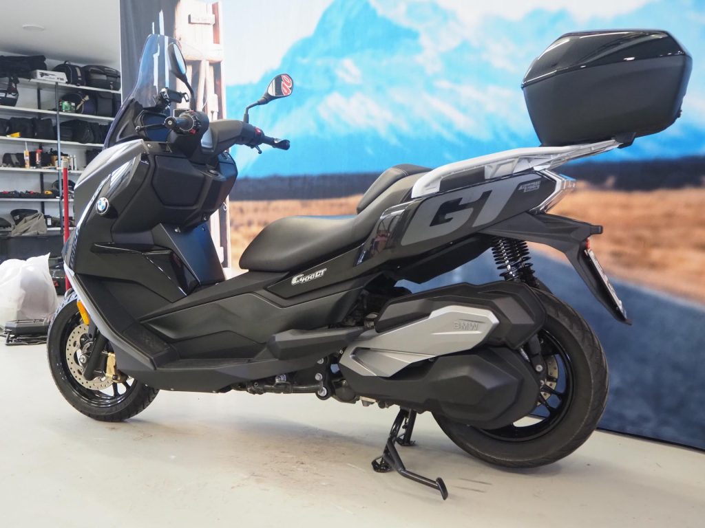 BMW C - 2023